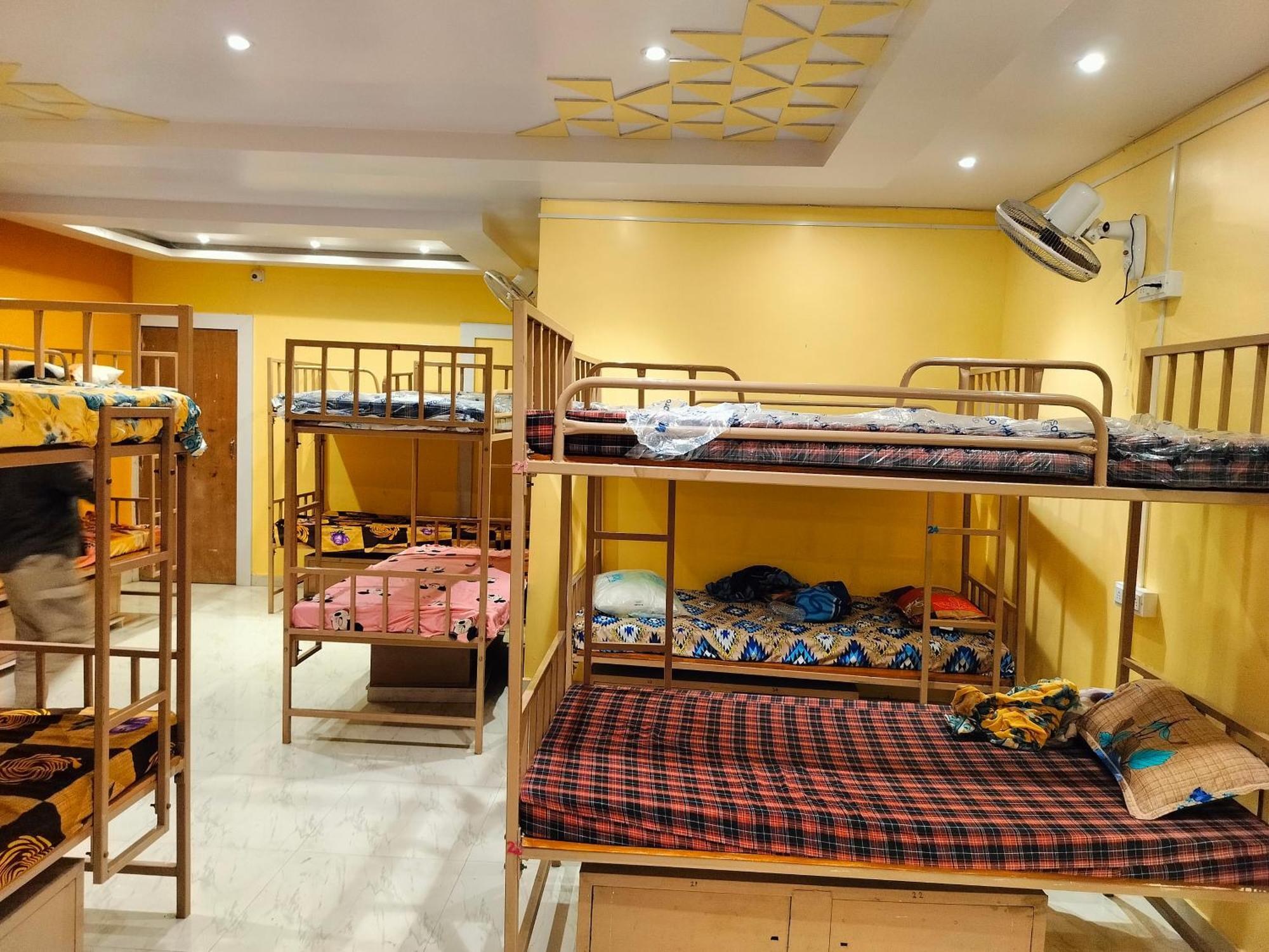 Хостел Sri Durga Jatri Nibasa Brahmapur Екстер'єр фото